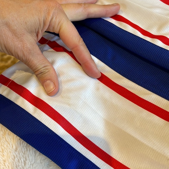 Philadelphia Simmons Jersey - Picture 6 of 7